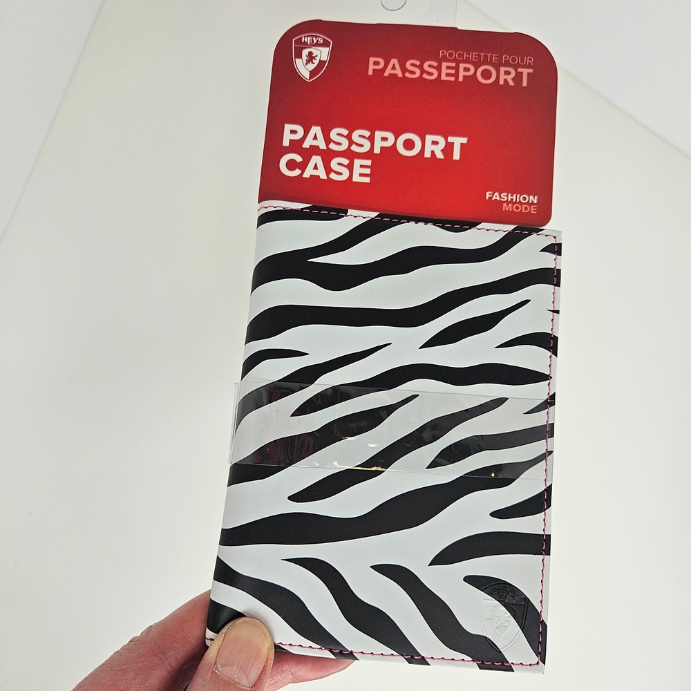 NWT Heys Zebra Animal Print Passport Cover Case Travel Wallet